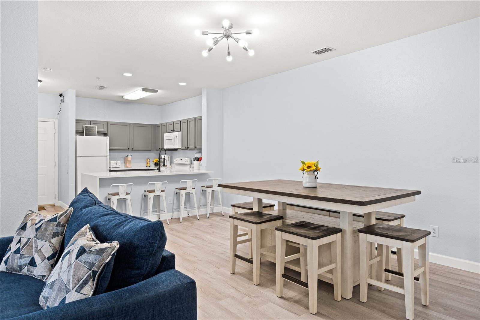 VILLAS AT SECRET LAKE CONDO - Residential