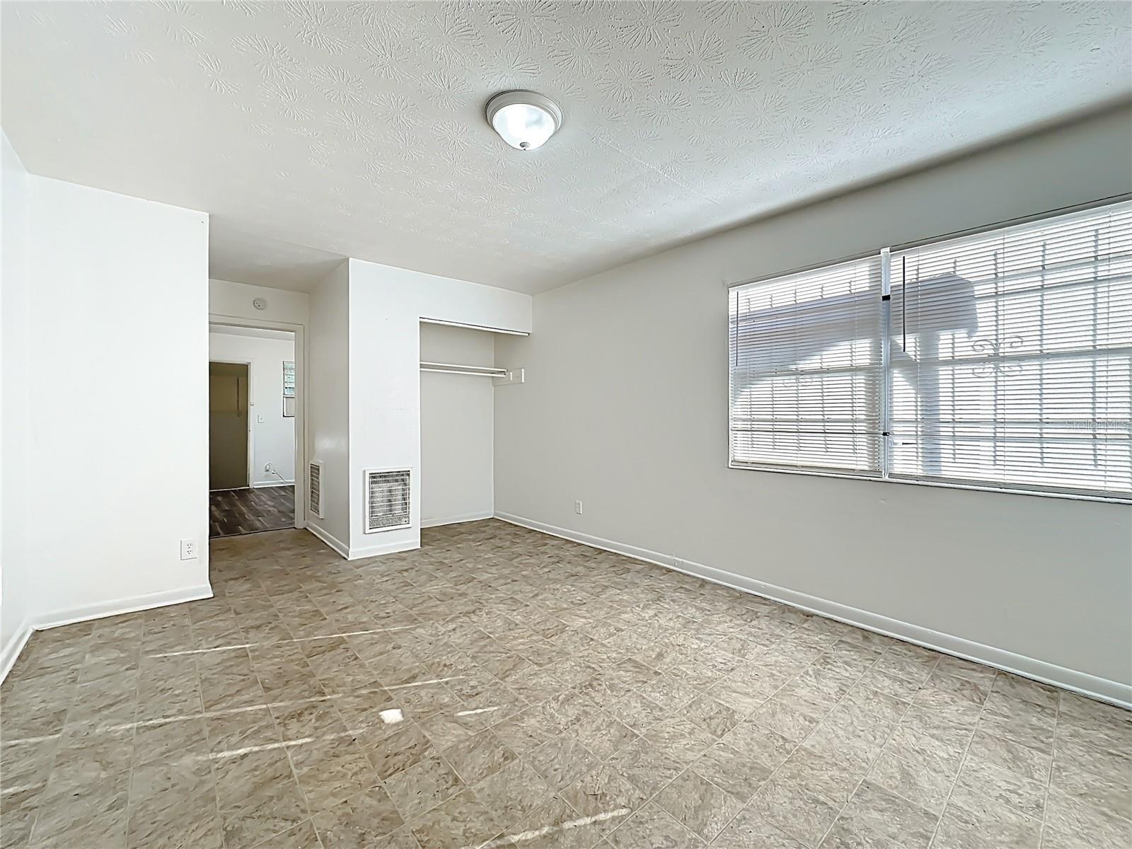 WASHINGTON HEIGHTS ESTATE #2 - Residential Lease