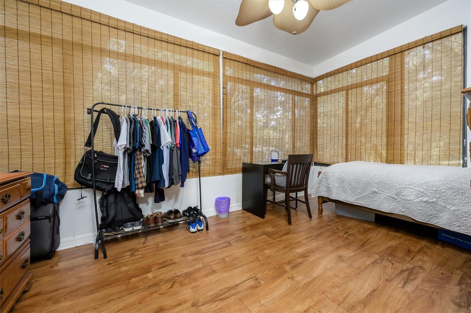 ROYAL OAKS ESTATE - Residential