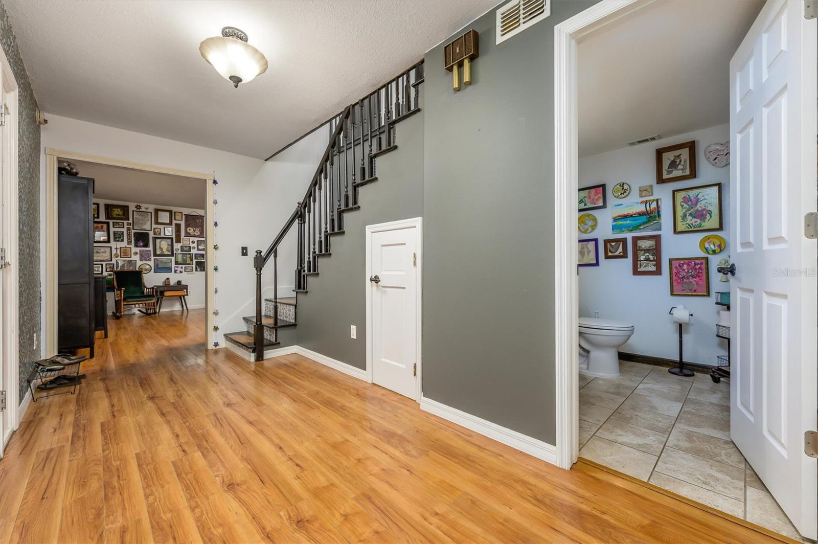 ROYAL OAKS ESTATE - Residential
