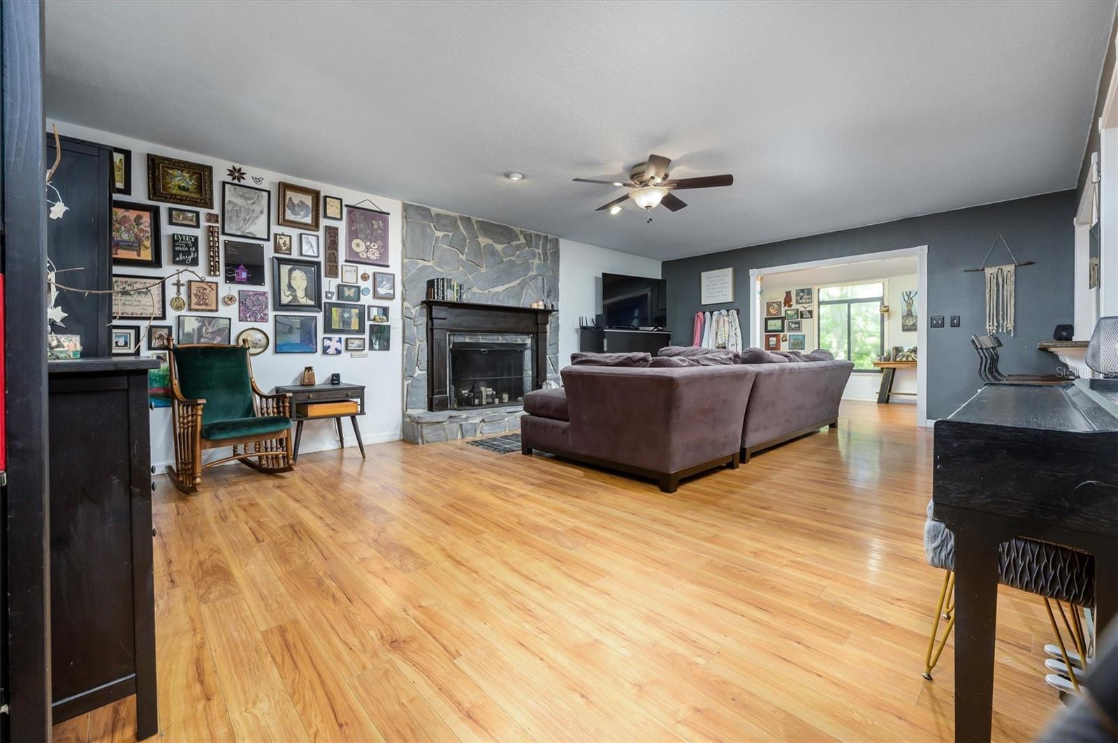 ROYAL OAKS ESTATE - Residential