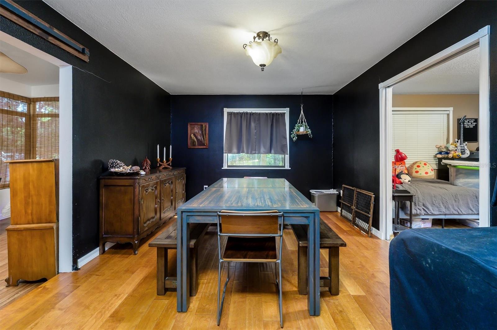 ROYAL OAKS ESTATE - Residential