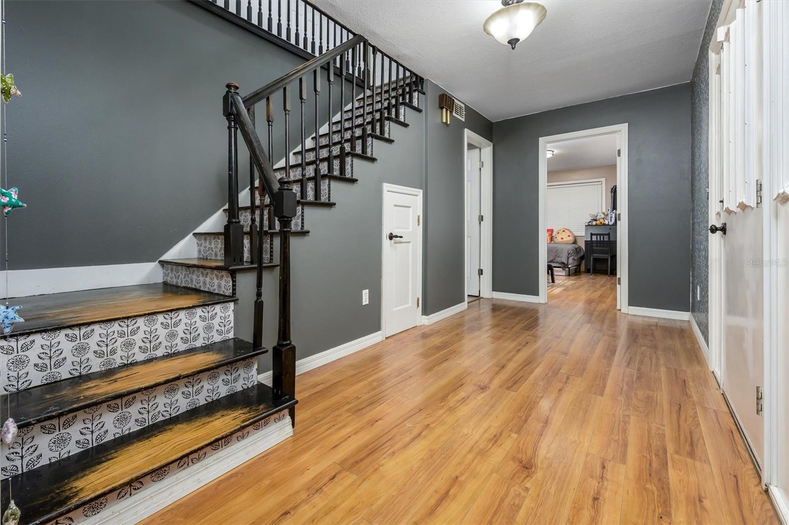ROYAL OAKS ESTATE - Residential