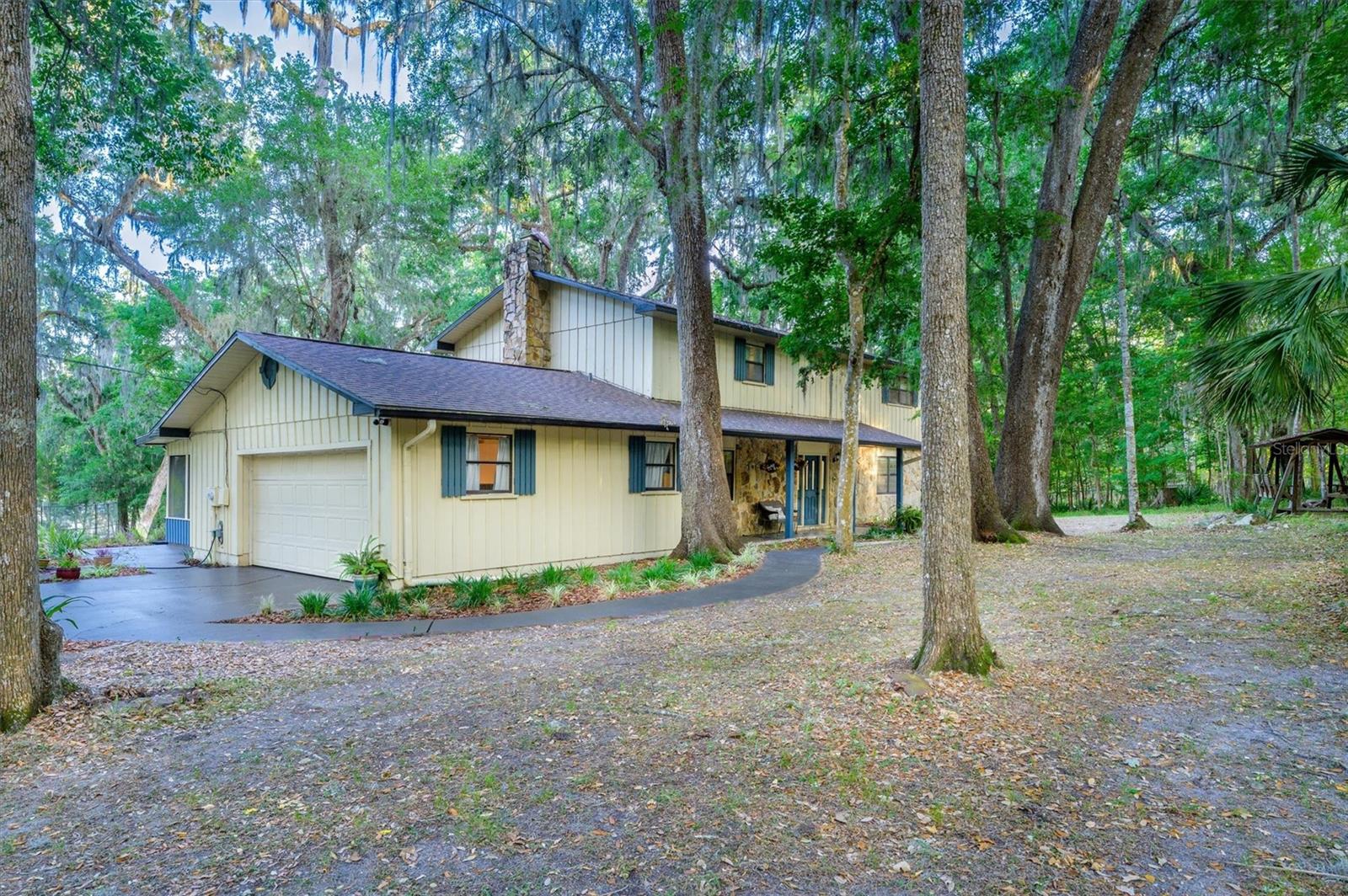 ROYAL OAKS ESTATE - Residential