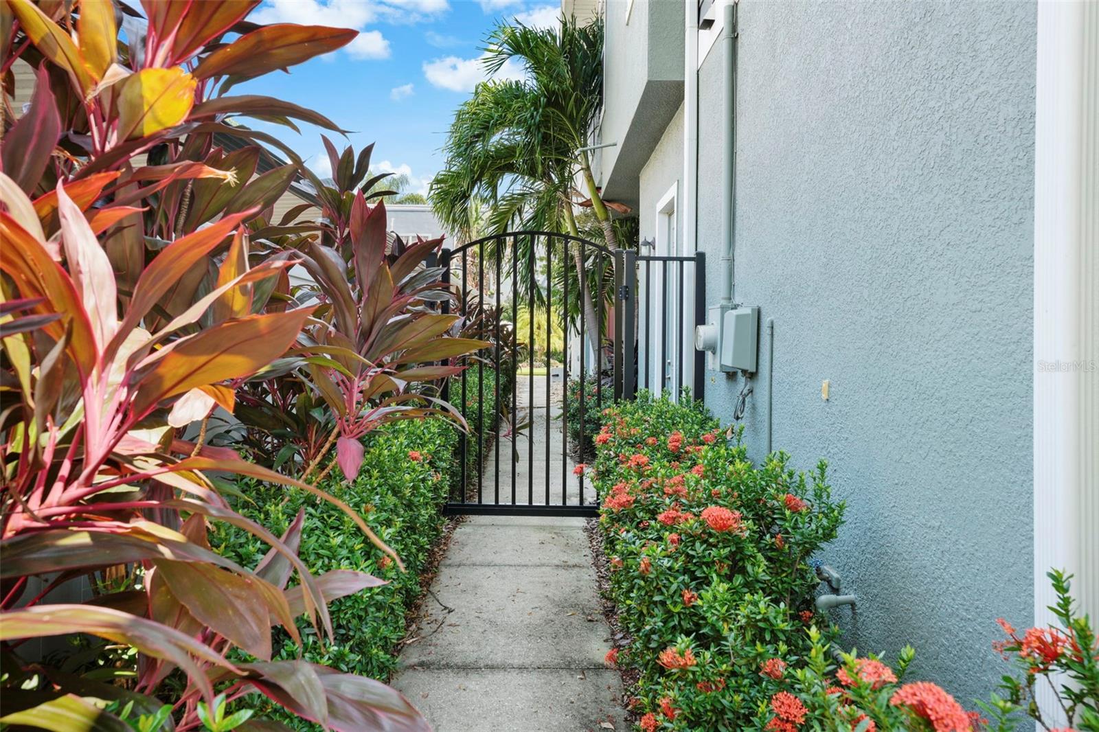 214 S HABANA AVENUE 1
