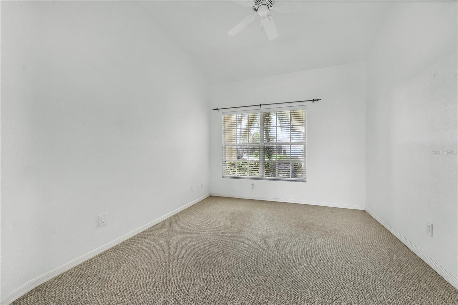 WATERFORD/DEVONSHIRE NORTH - Residential Lease
