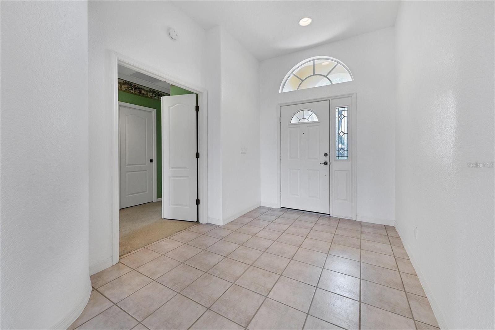WATERFORD/DEVONSHIRE NORTH - Residential Lease