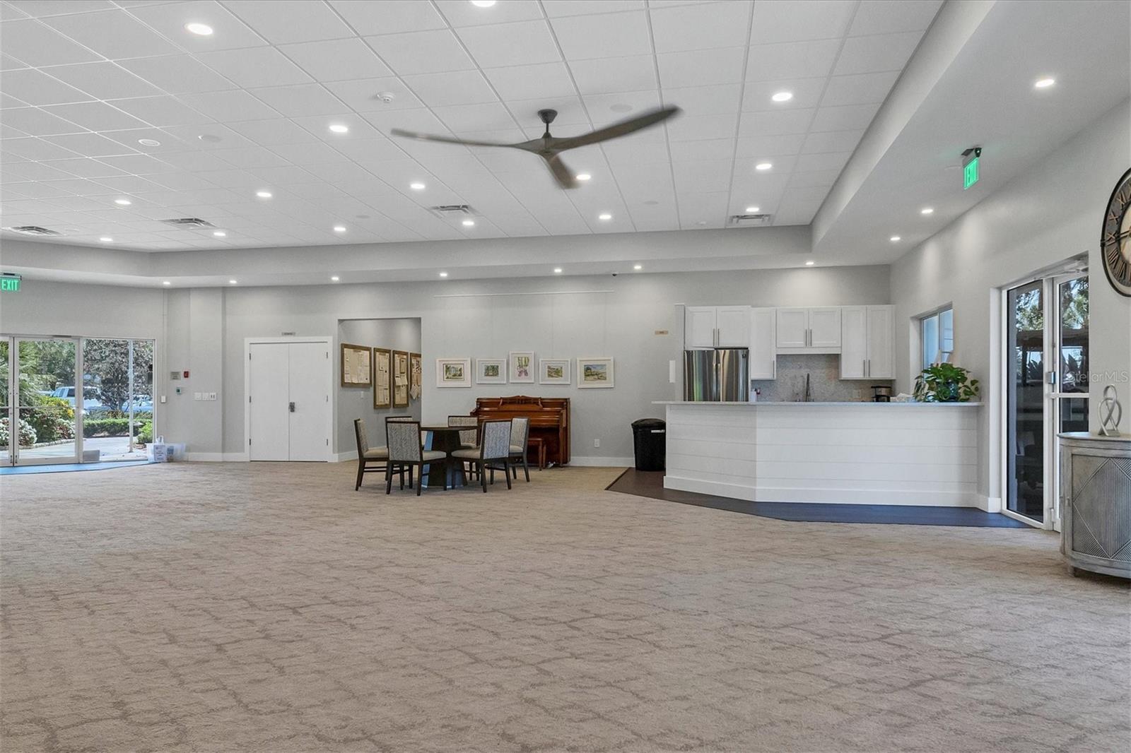 WATERFORD/DEVONSHIRE NORTH - Residential Lease