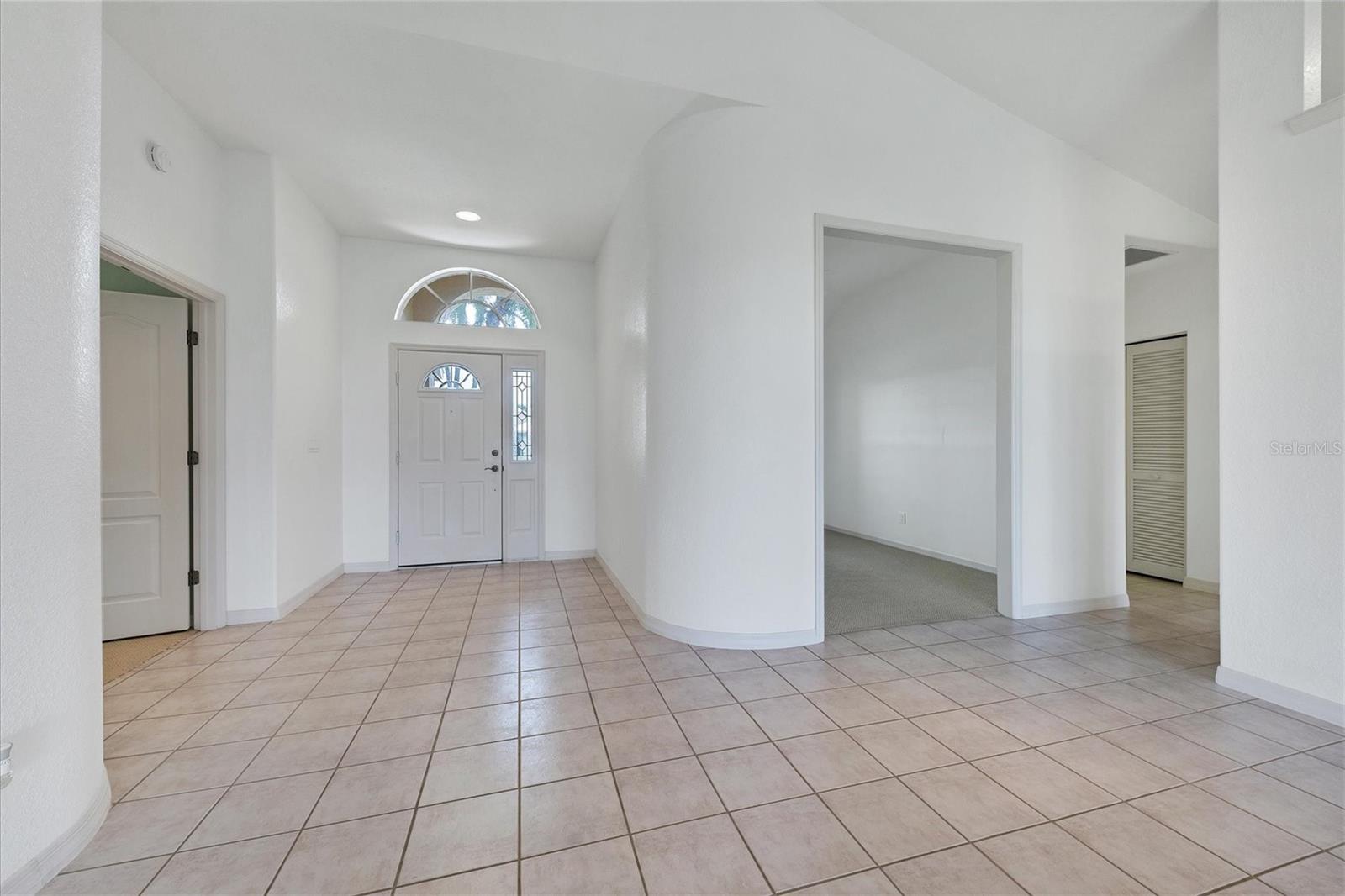 WATERFORD/DEVONSHIRE NORTH - Residential Lease