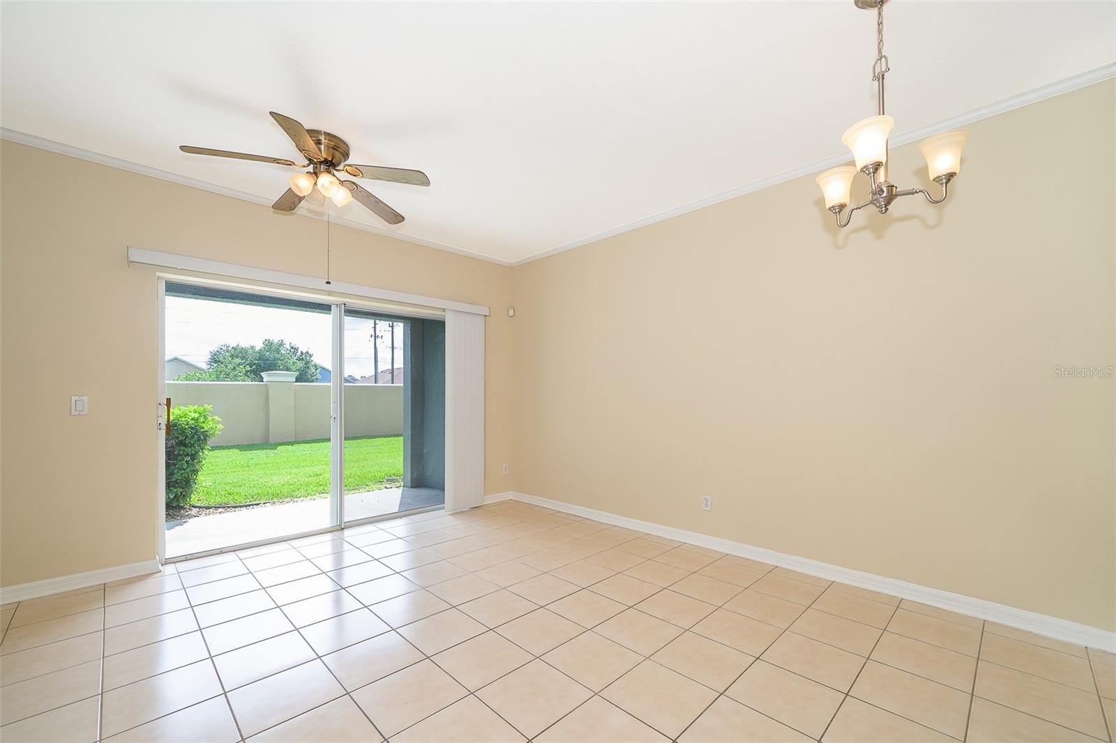 VICTORIA PINES CONDO PH 6 - Residential Lease