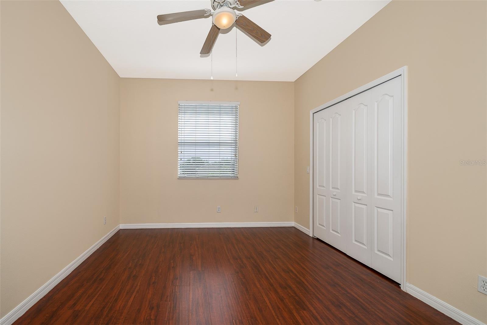 VICTORIA PINES CONDO PH 6 - Residential Lease