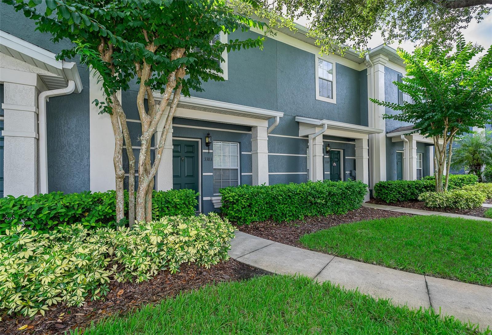 VICTORIA PINES CONDO PH 6 - Residential Lease