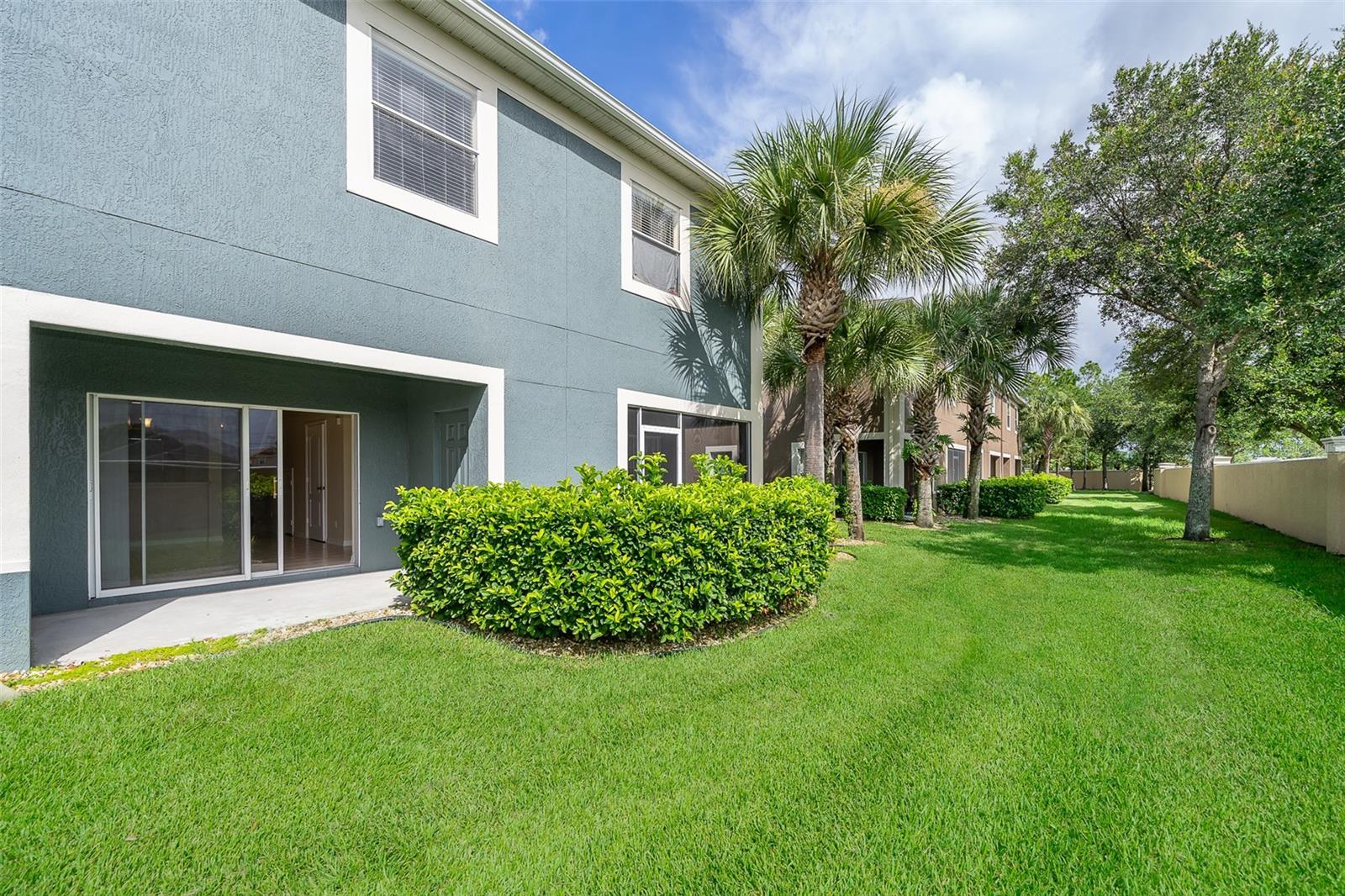 VICTORIA PINES CONDO PH 6 - Residential Lease