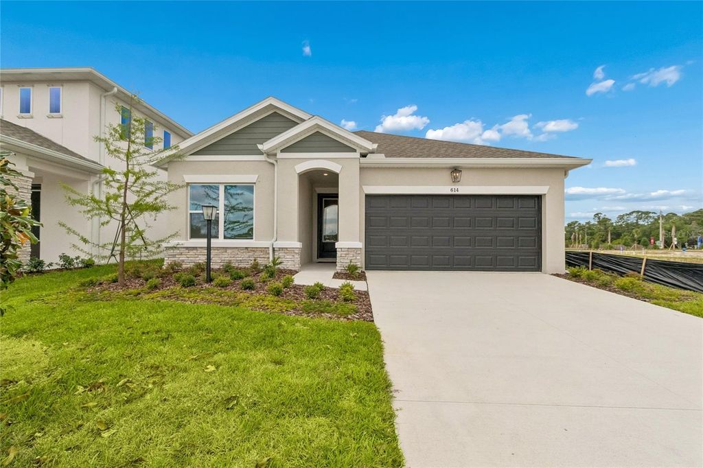 Photo of 614 Kingswood Court, Bradenton, FL 34212 (MLS # TB8477173)