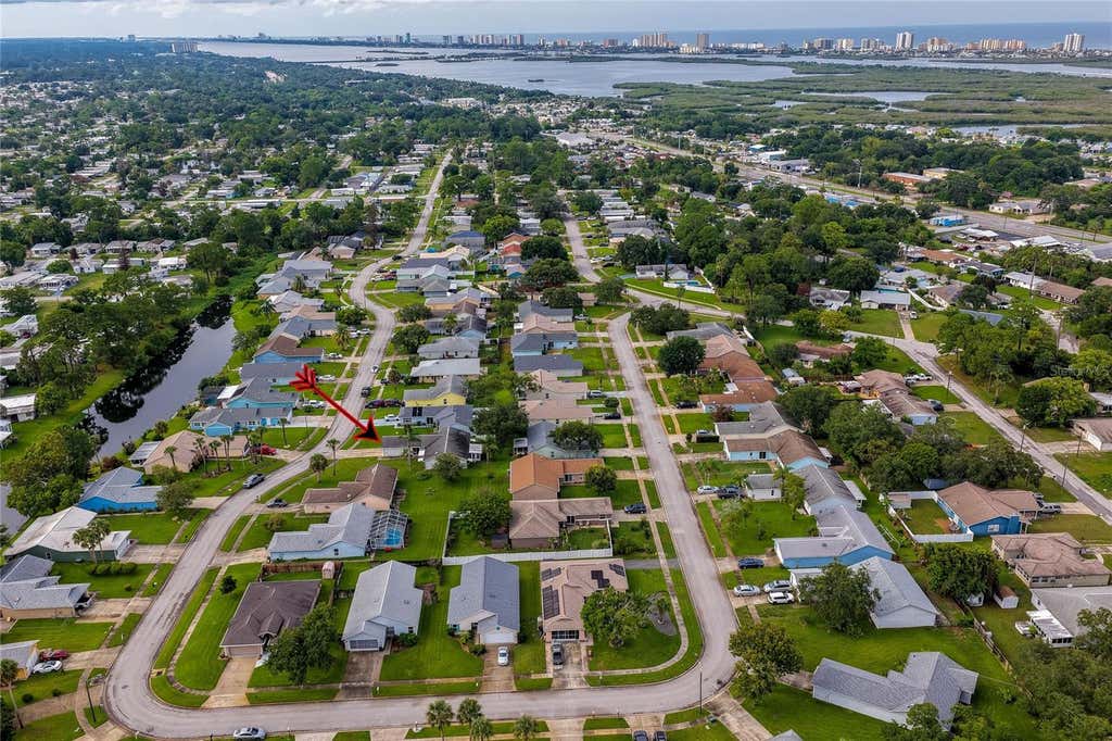 Photo of 5450 Landis Avenue, Port Orange, FL 32127 (MLS # V4950529)