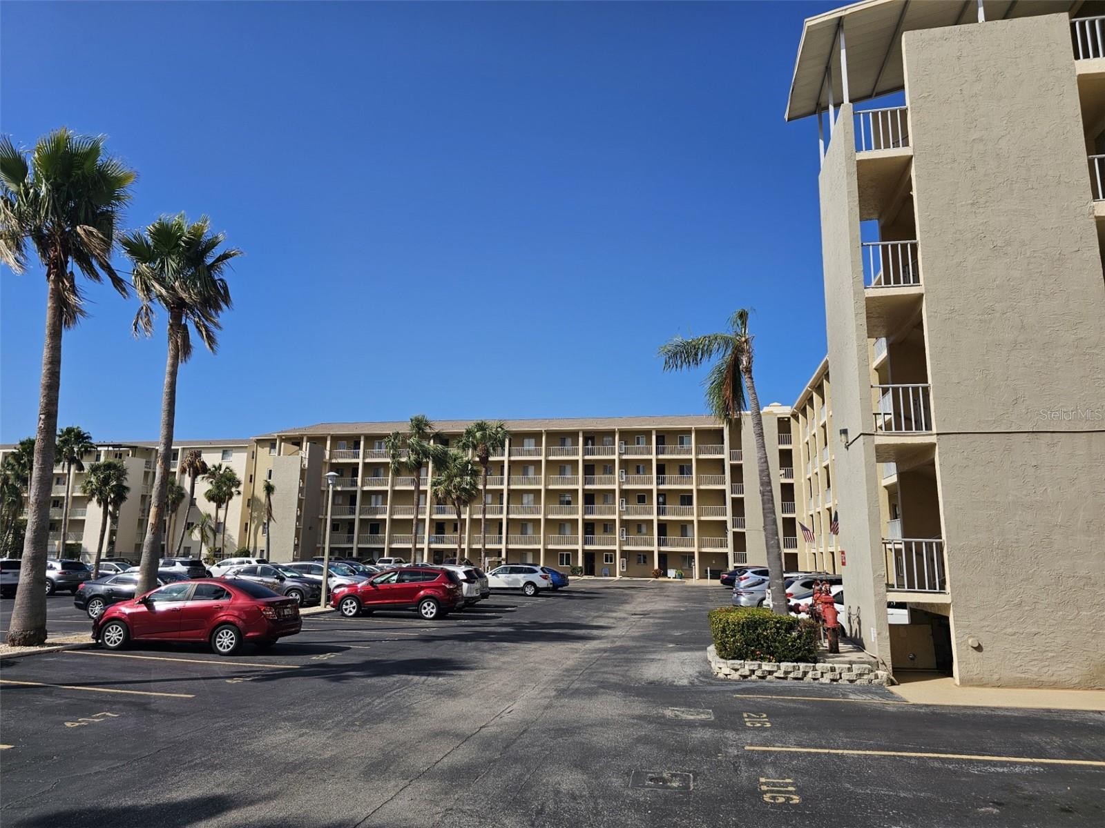 3682 LAKE BAYSHORE DRIVE k402