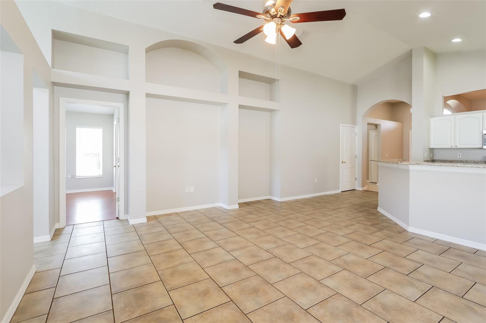 PLANTATION PALMS PH 01 - Residential