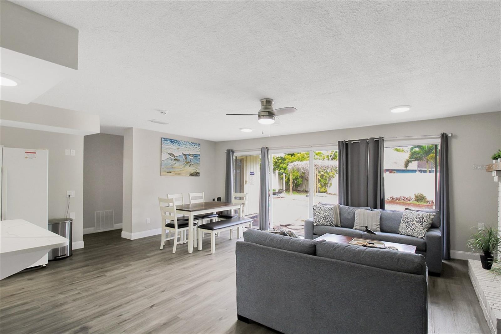 WHITFIELD COUNTRY CLUB HEIGHTS UN 5 - Residential Lease