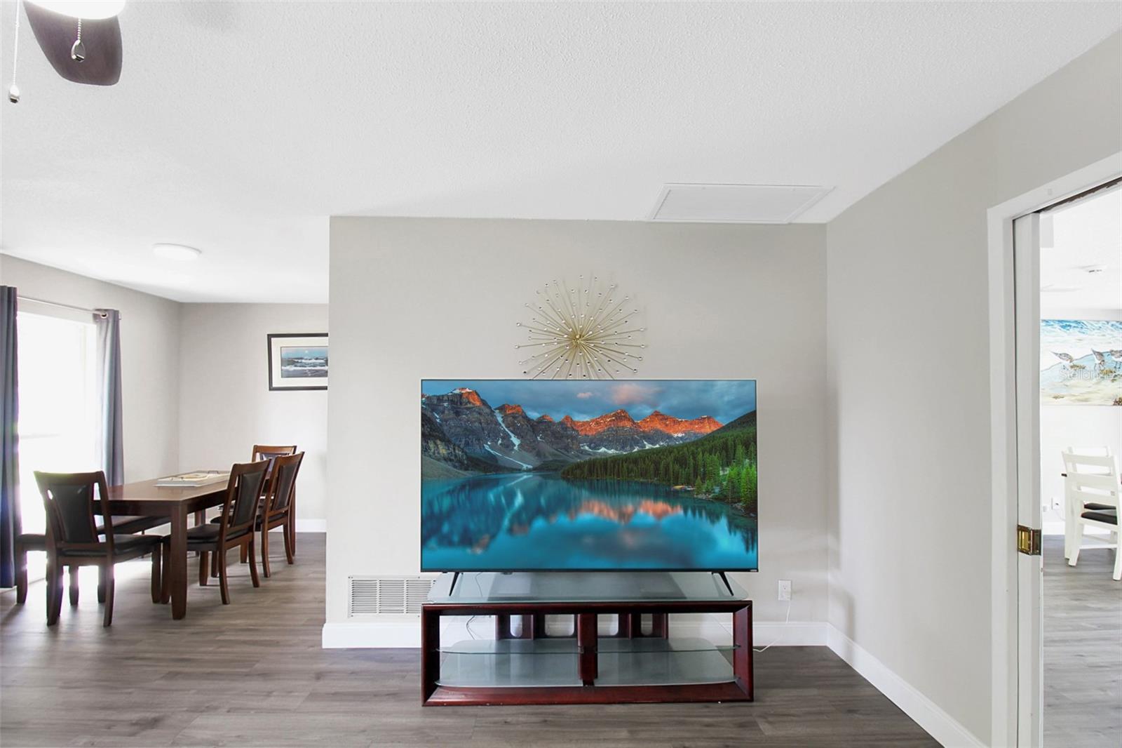 WHITFIELD COUNTRY CLUB HEIGHTS UN 5 - Residential Lease