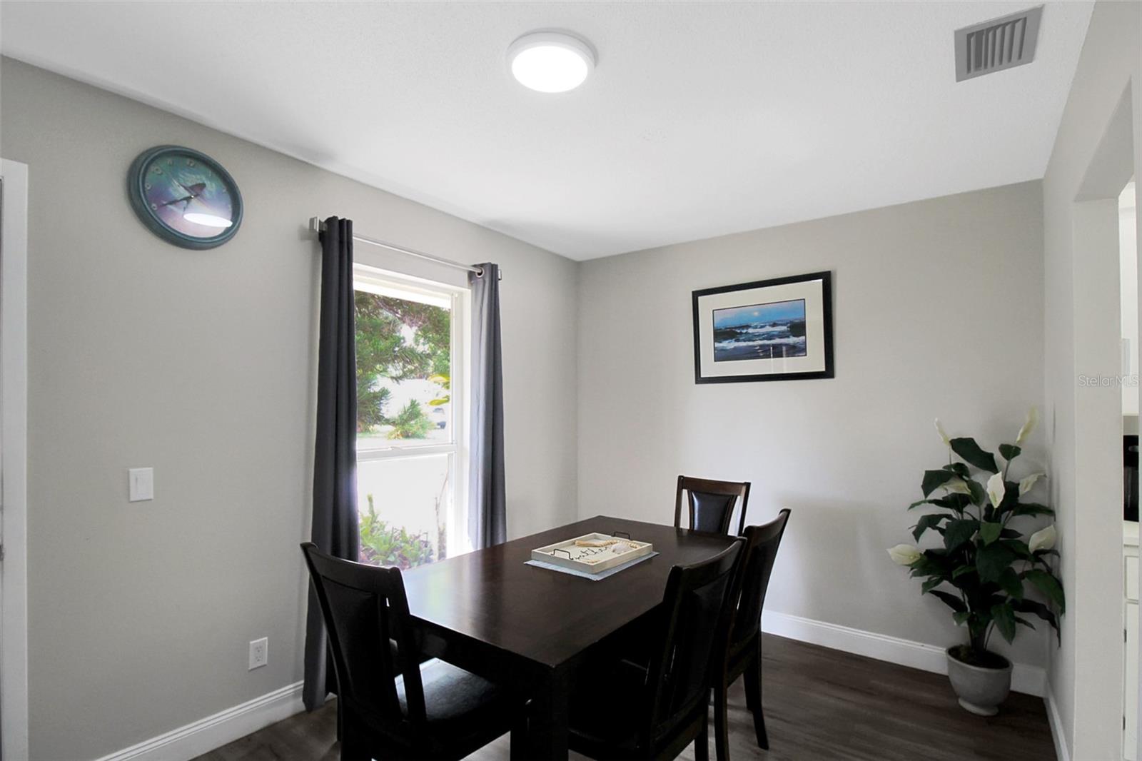 WHITFIELD COUNTRY CLUB HEIGHTS UN 5 - Residential Lease