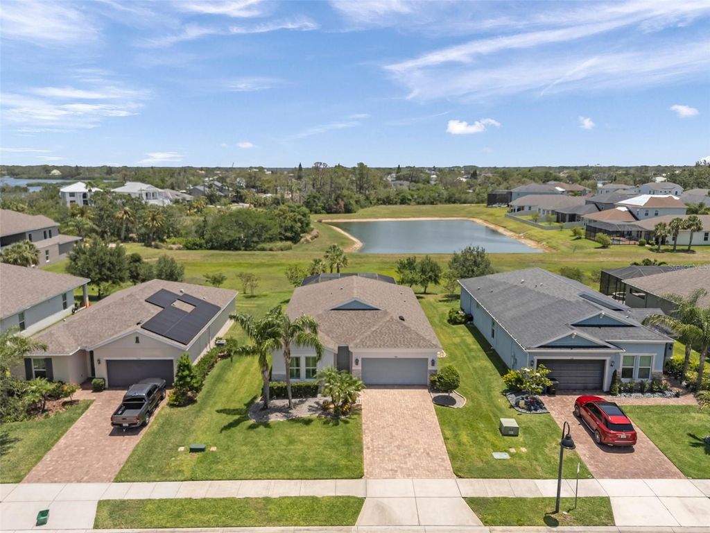 Photo of 764 W Bayshore Dr, Tarpon Springs, FL 34689 (MLS # TB8386824)
