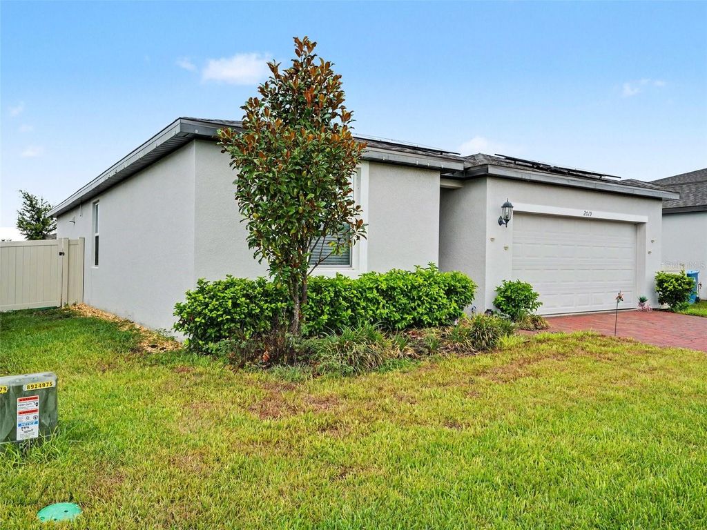 Photo of 2019 Kingsmen Court, Haines City, FL 33844 (MLS # TB8523154)