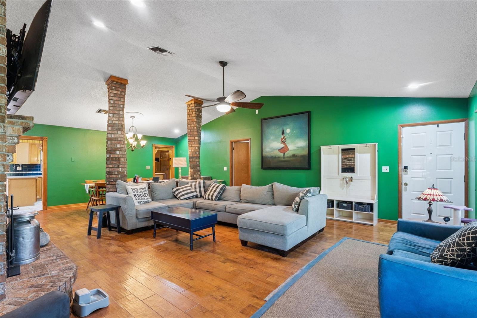15749 ARABIAN WAY