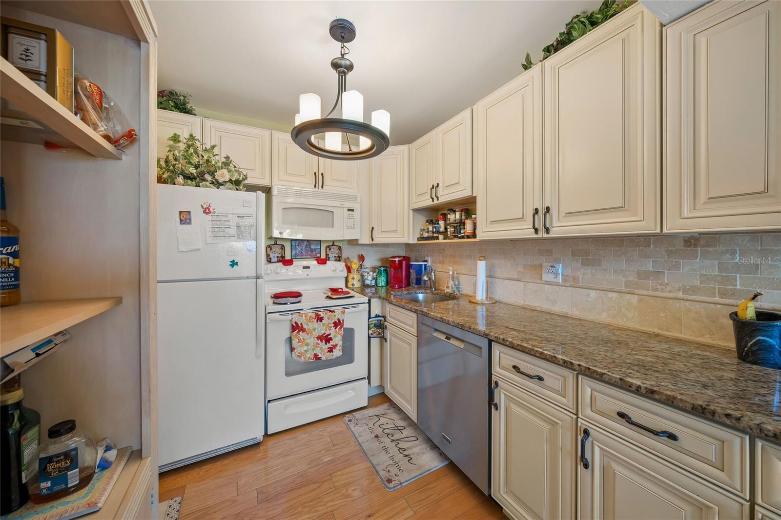 PALM-AIRE DESOTO LAKES COUNTRY CLUB - Residential