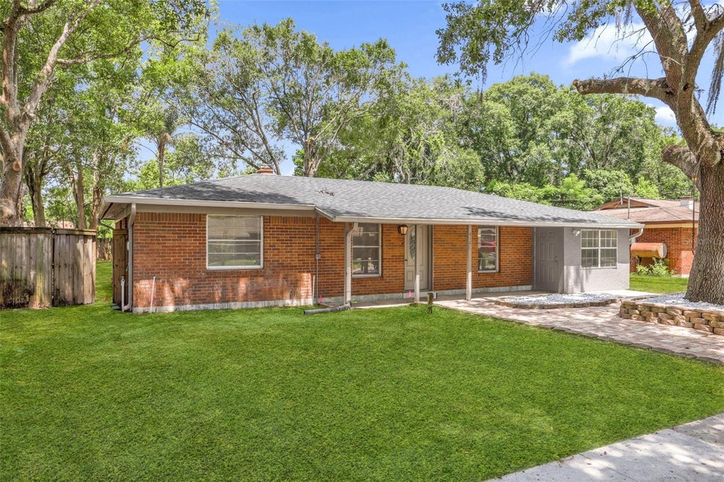 Photo of 518 Lavon Drive, Altamonte Springs, FL 32701 (MLS # O6418056)