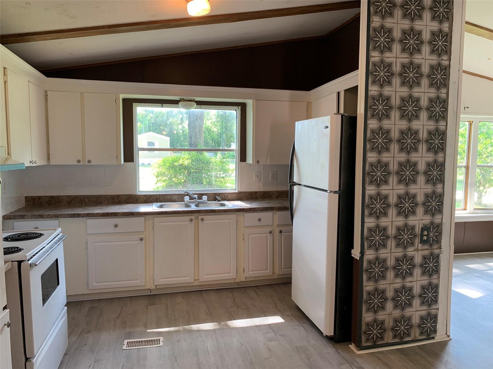 HICKORY HILL - Residential