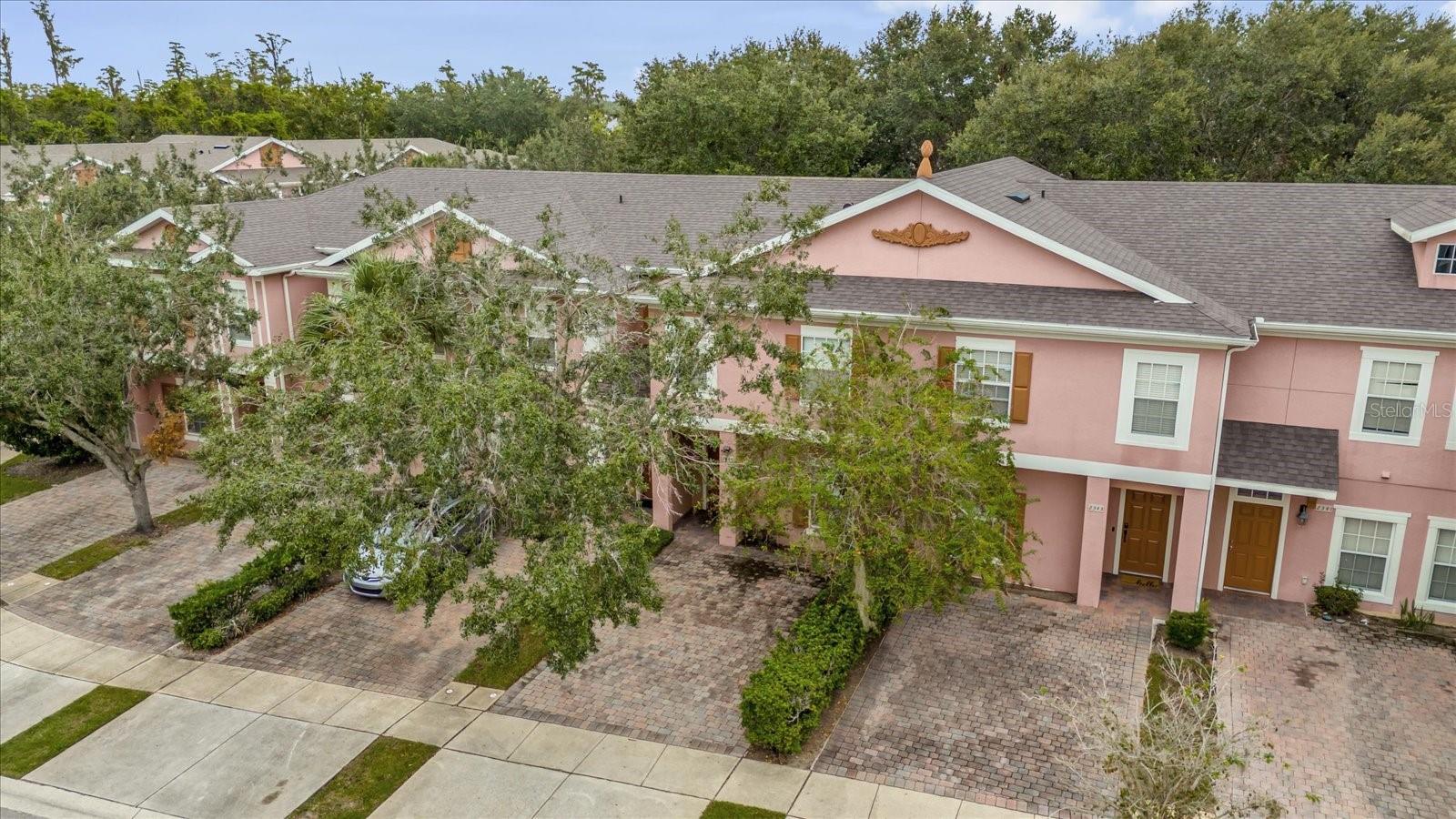 2345 CARAVELLE CIRCLE