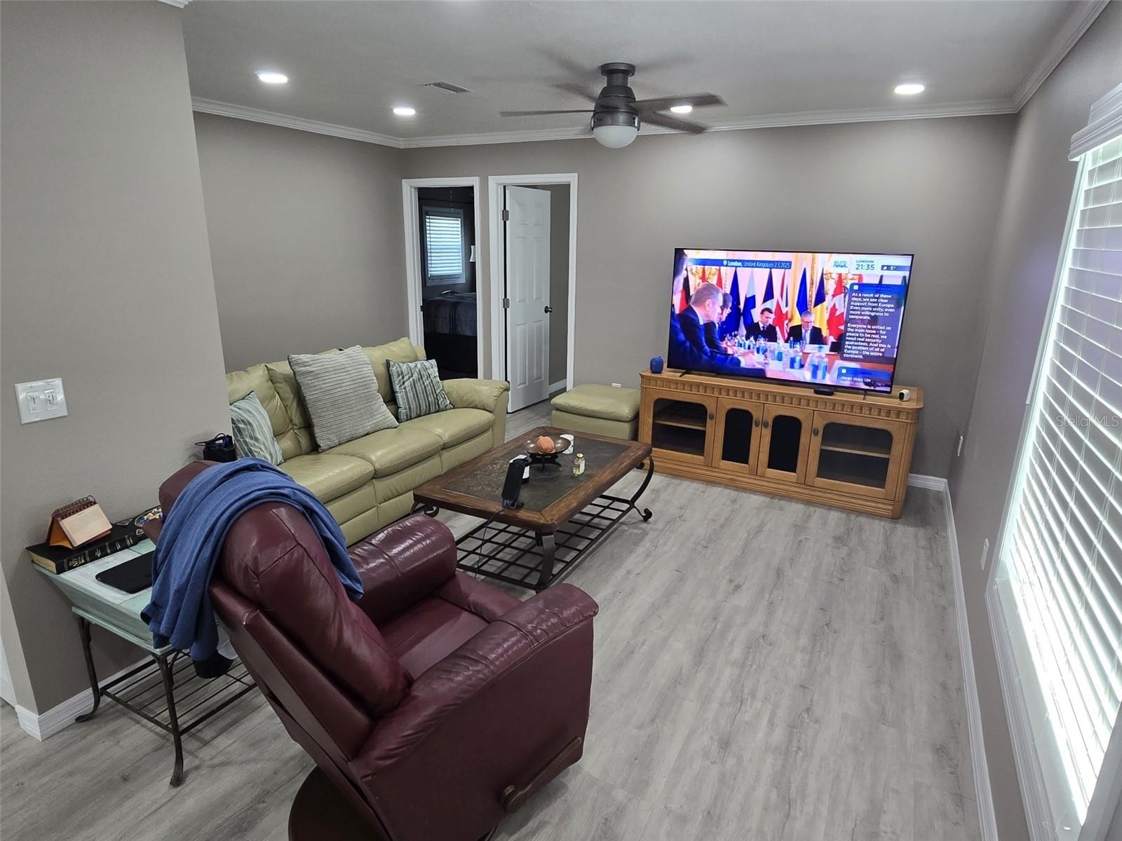 GREEN DOLPHIN PARK CONDO - Residential Lease