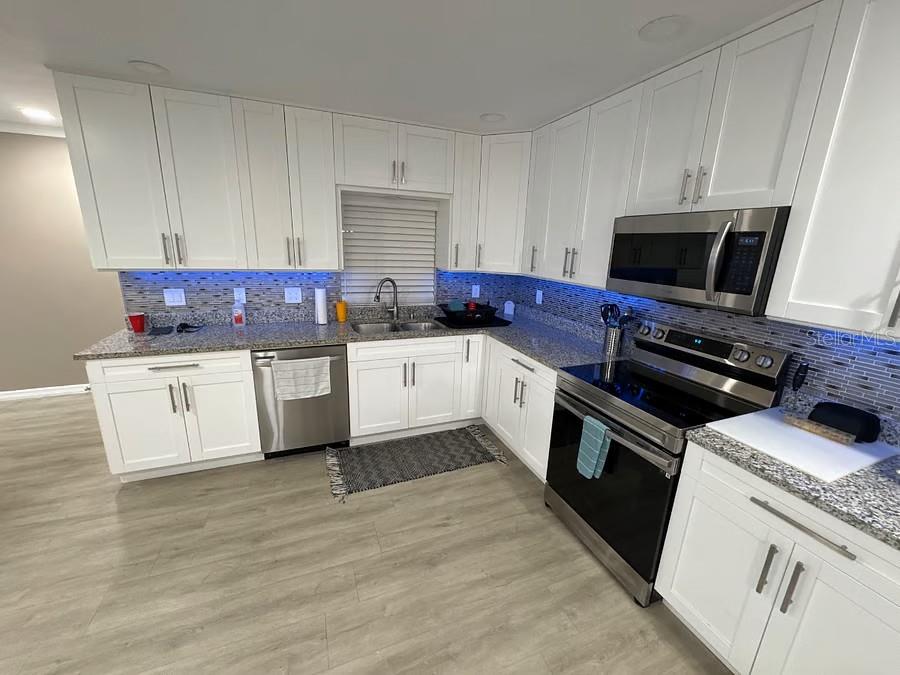 GREEN DOLPHIN PARK CONDO - Residential Lease