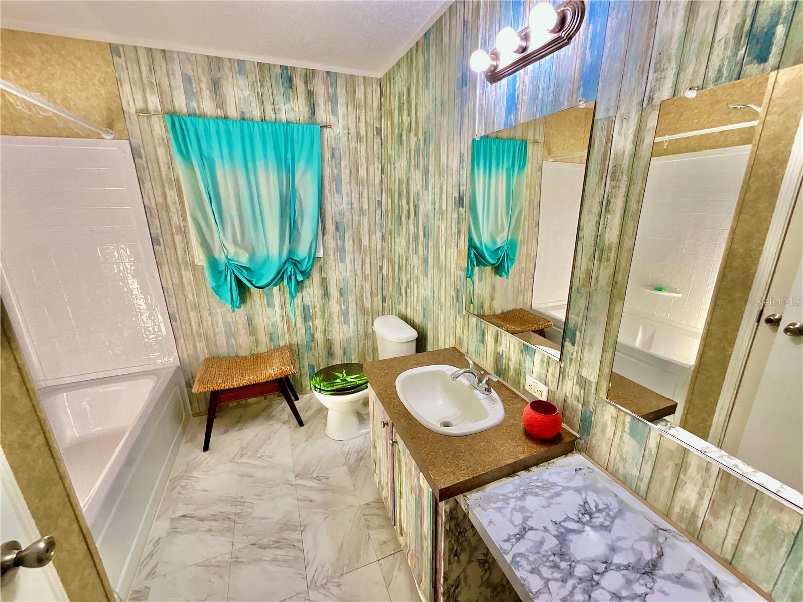 COWPEN LAKE - Residential