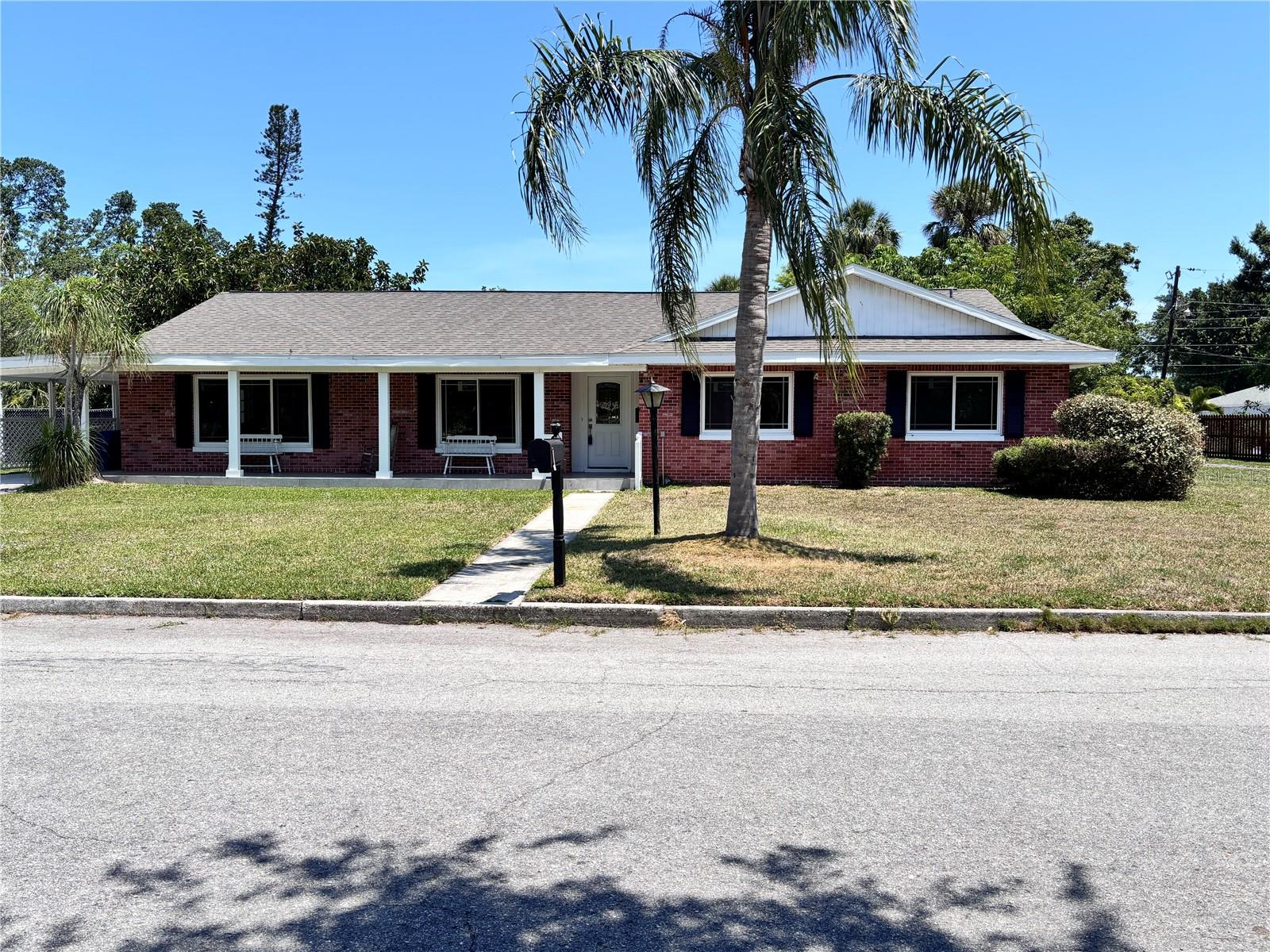 2720 12TH AVE W