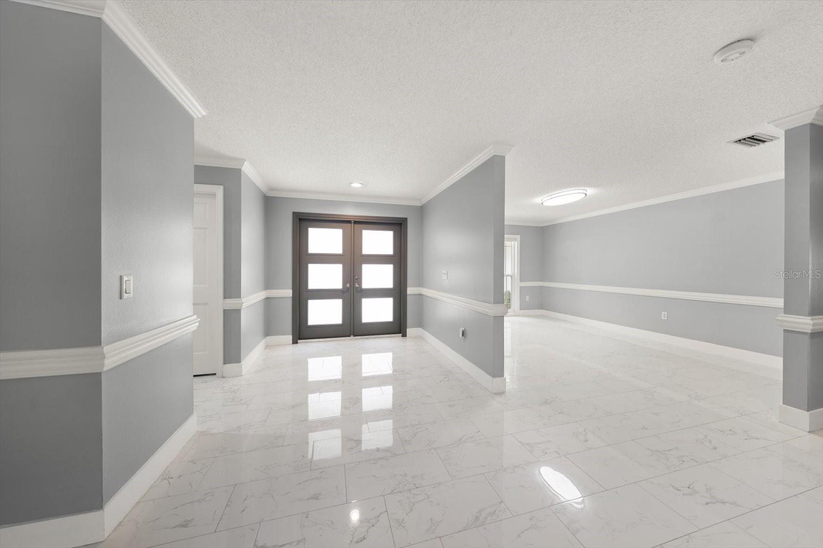 LAKE MAGDALENE MANORS - Residential