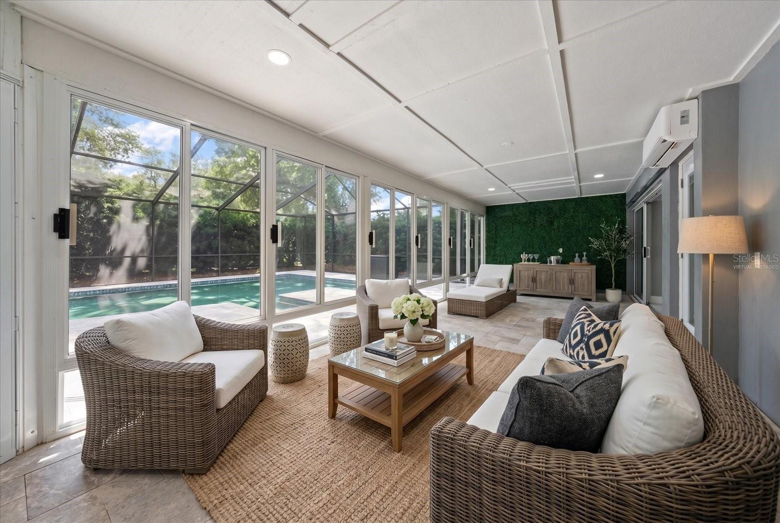 LAKE MAGDALENE MANORS - Residential