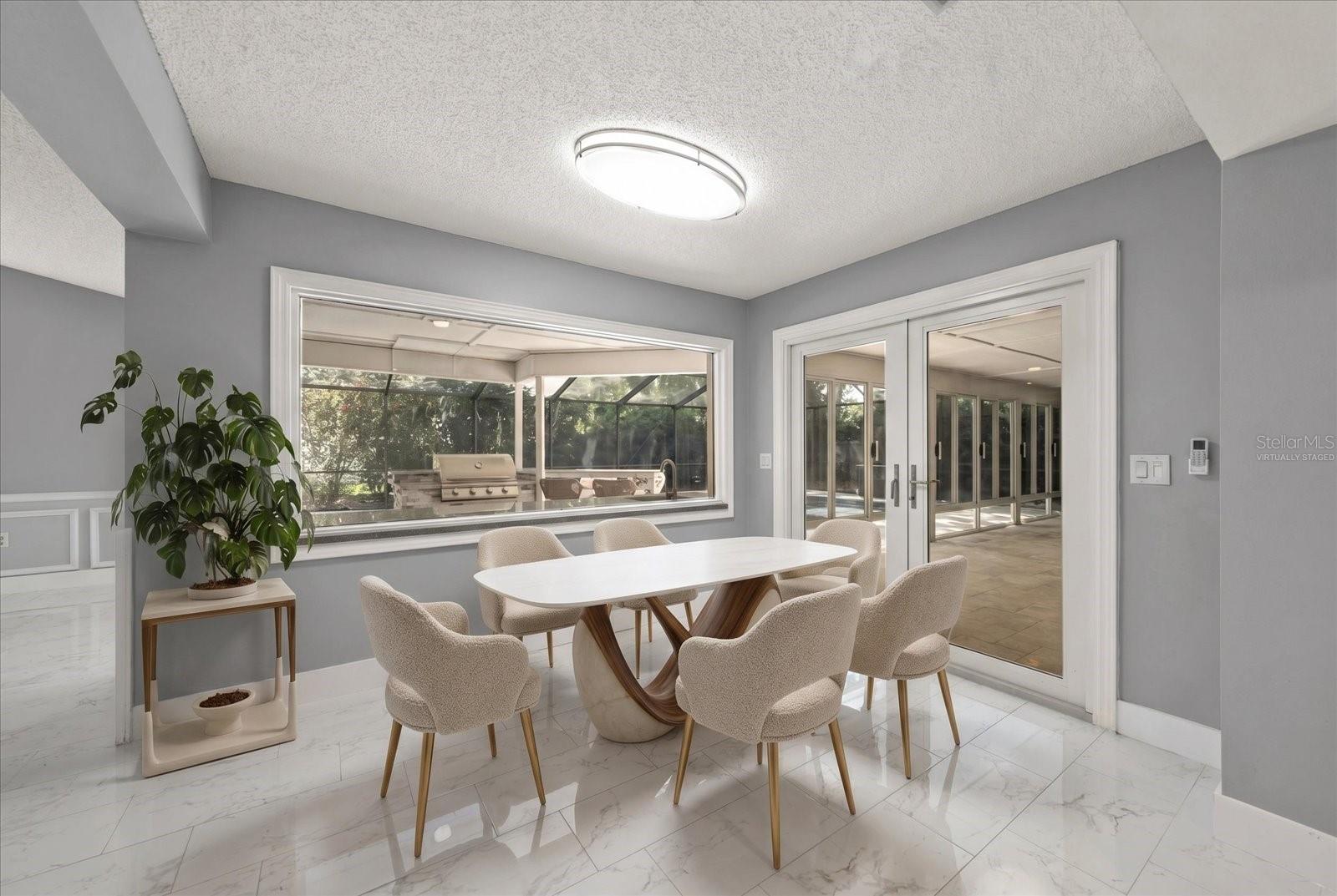LAKE MAGDALENE MANORS - Residential