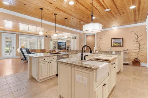 Tiny photo for 10615 NE 104th Circle, Oxford, FL 34484 (MLS # G5110792)
