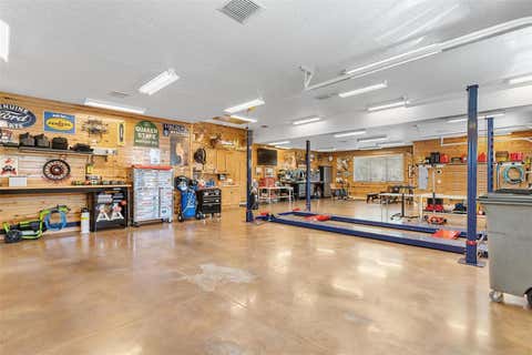 Tiny photo for 10615 NE 104th Circle, Oxford, FL 34484 (MLS # G5110792)
