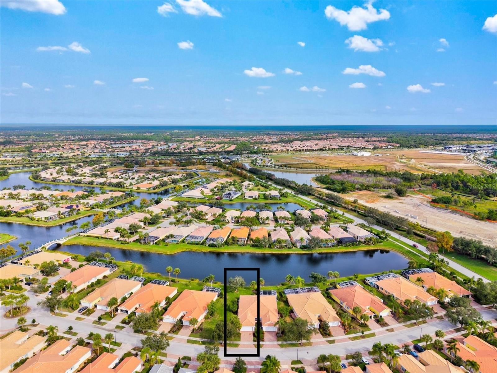 ISLANDWALK - Residential