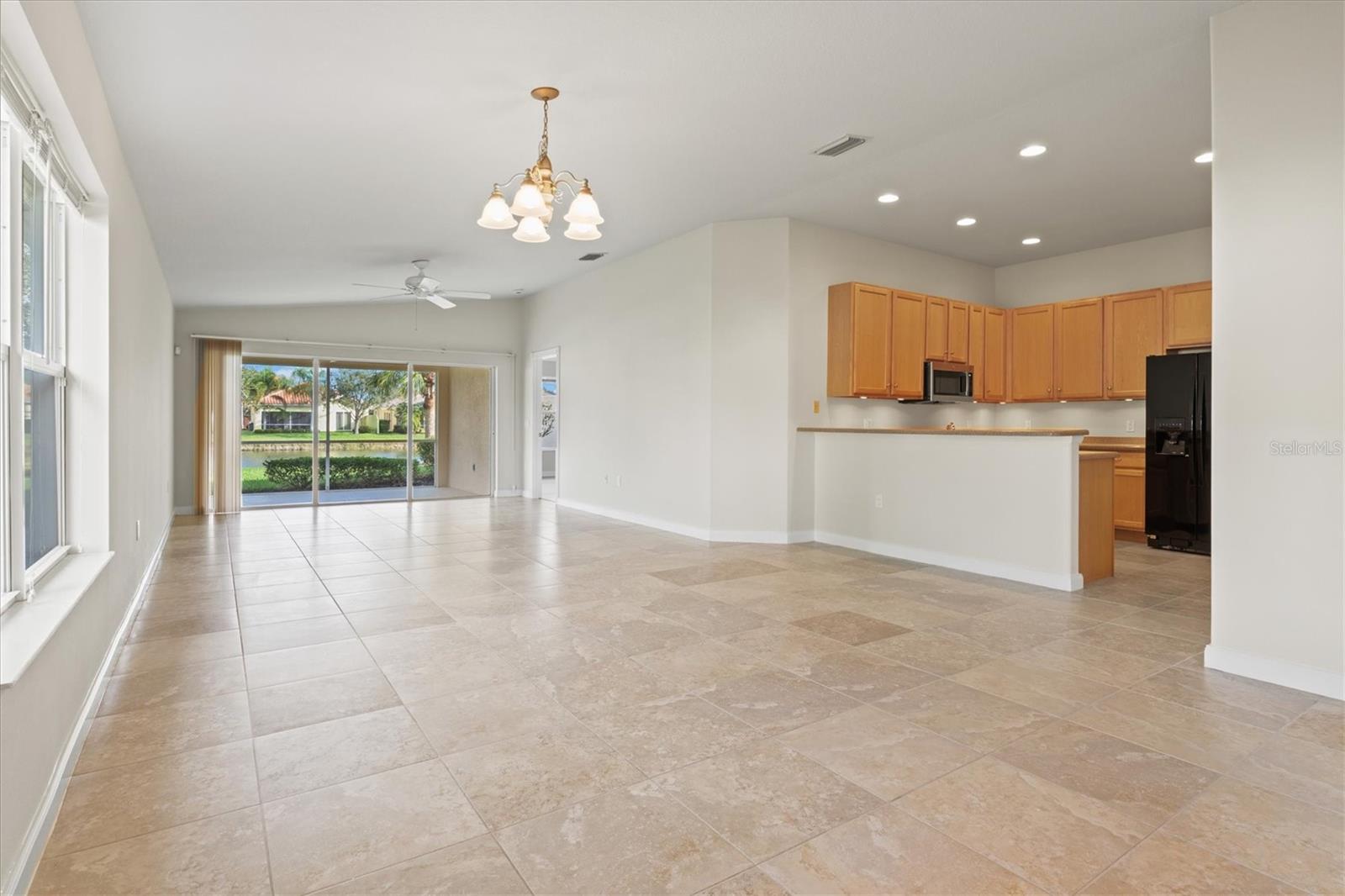 ISLANDWALK - Residential