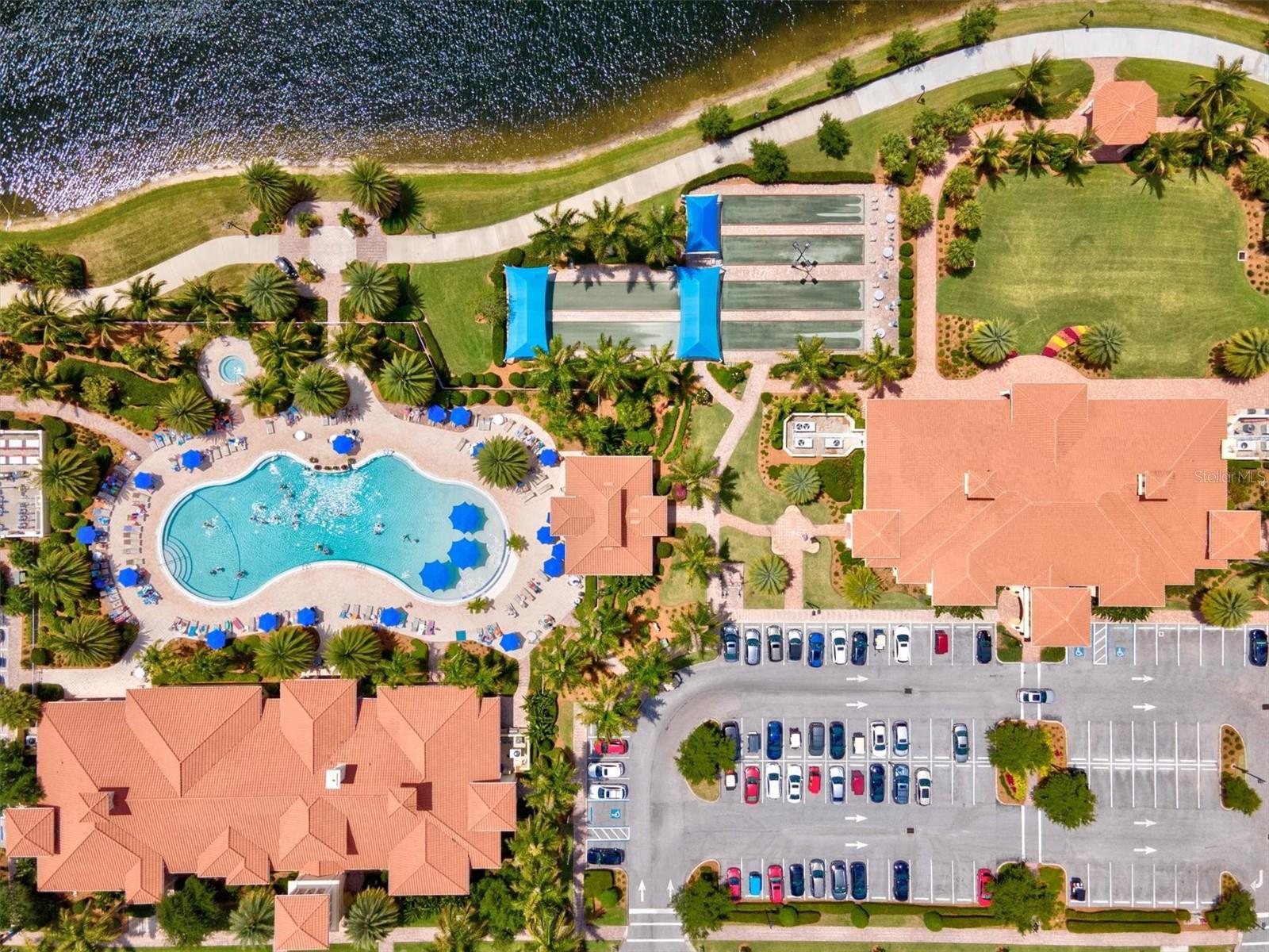 ISLANDWALK - Residential