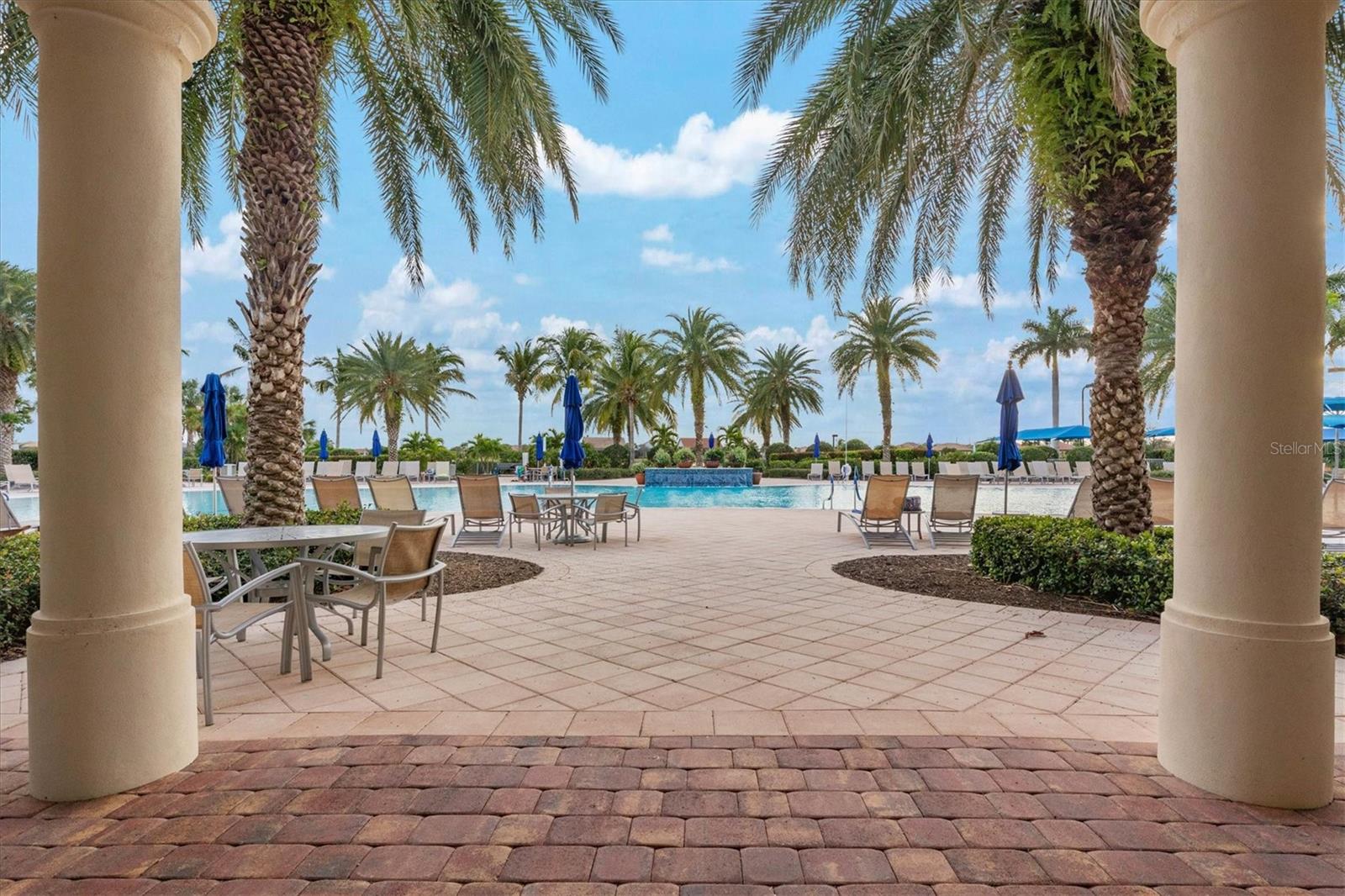 ISLANDWALK - Residential