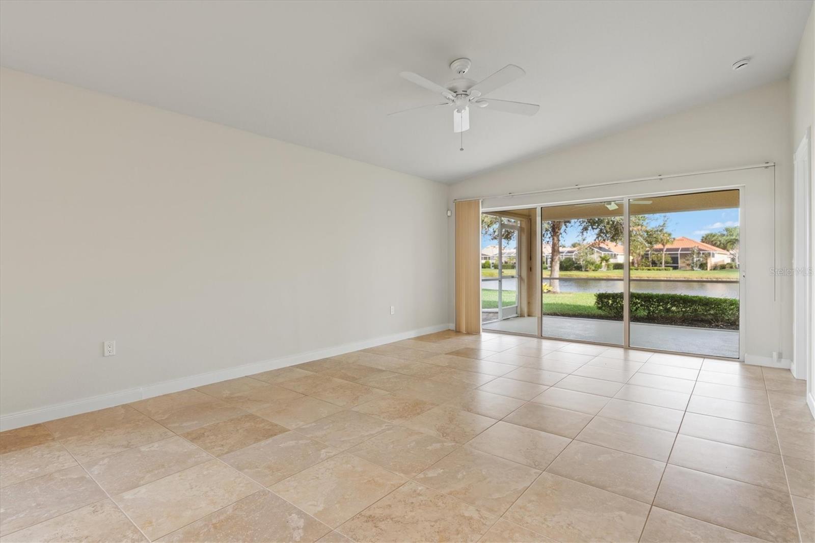 ISLANDWALK - Residential