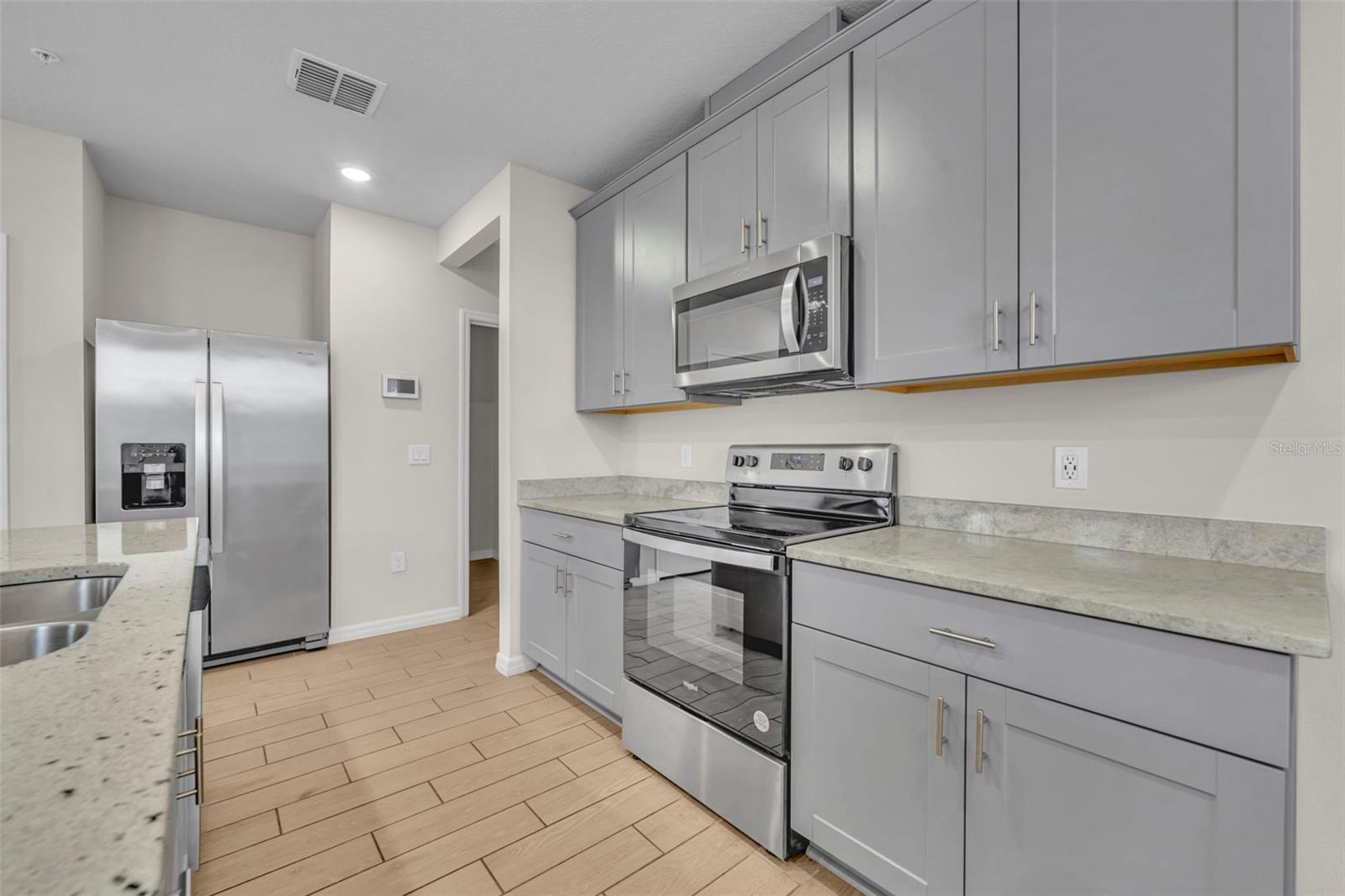 GREENS/FRST LAKE PH 2 - Residential