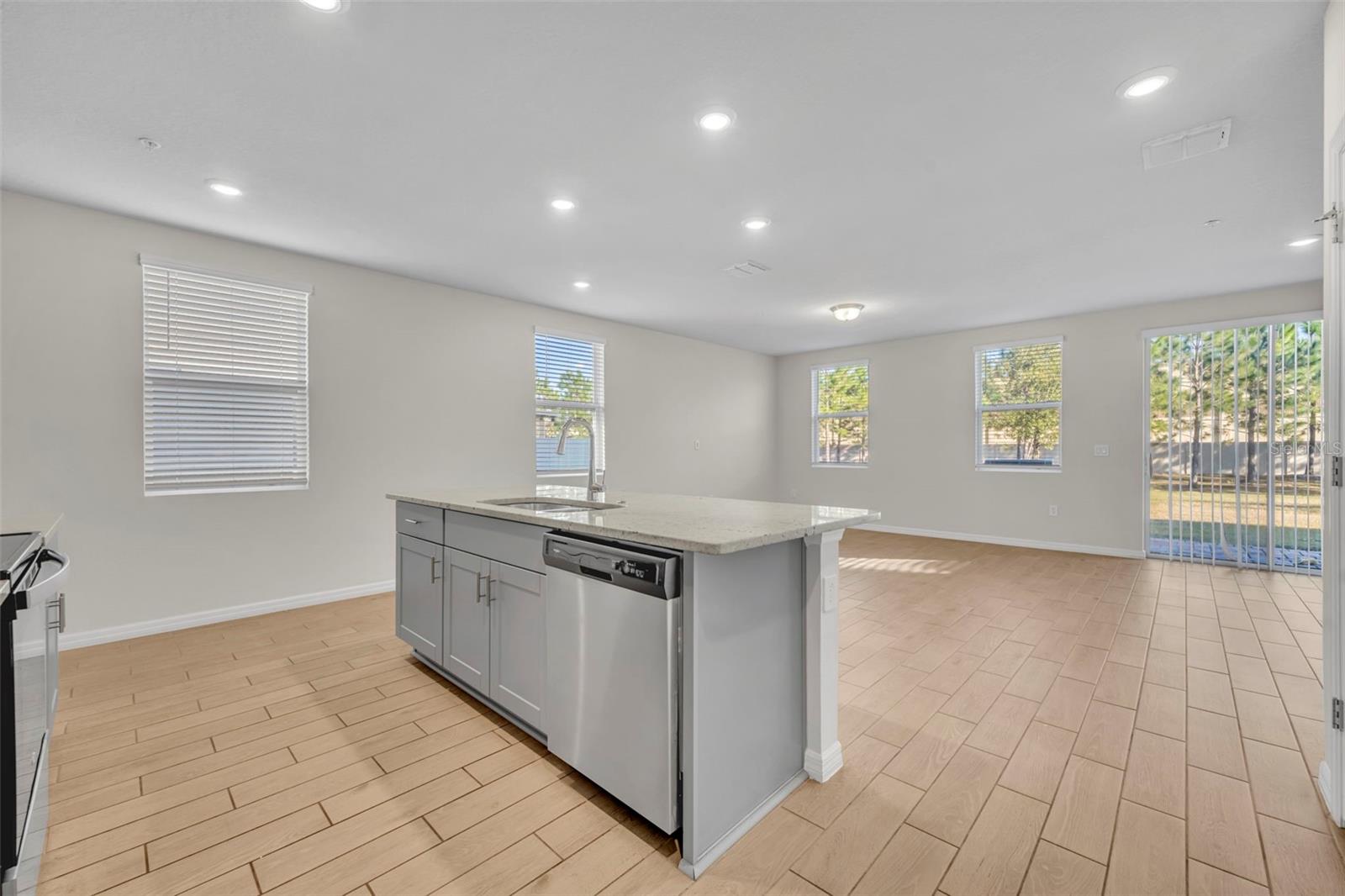 GREENS/FRST LAKE PH 2 - Residential