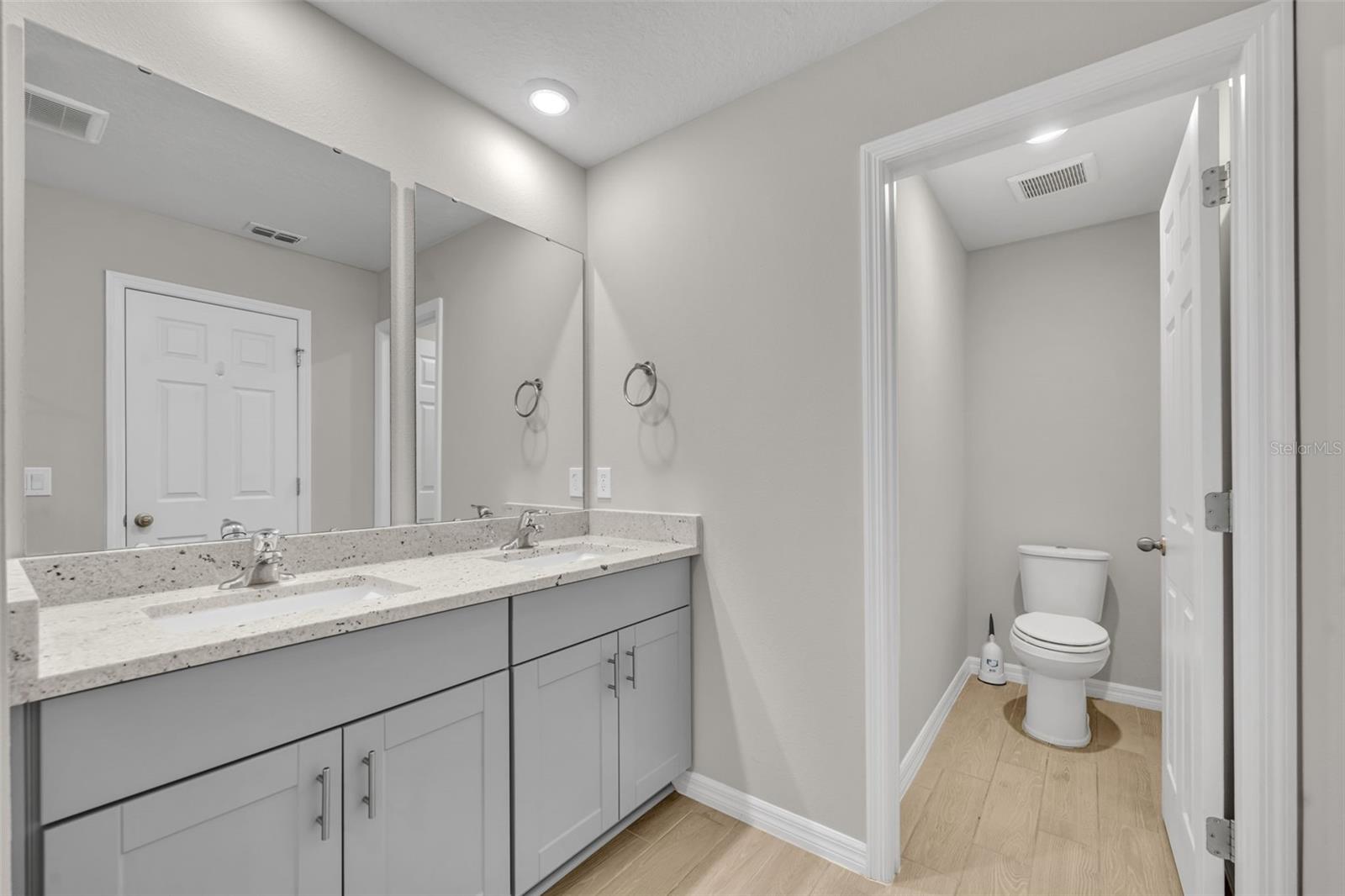 GREENS/FRST LAKE PH 2 - Residential