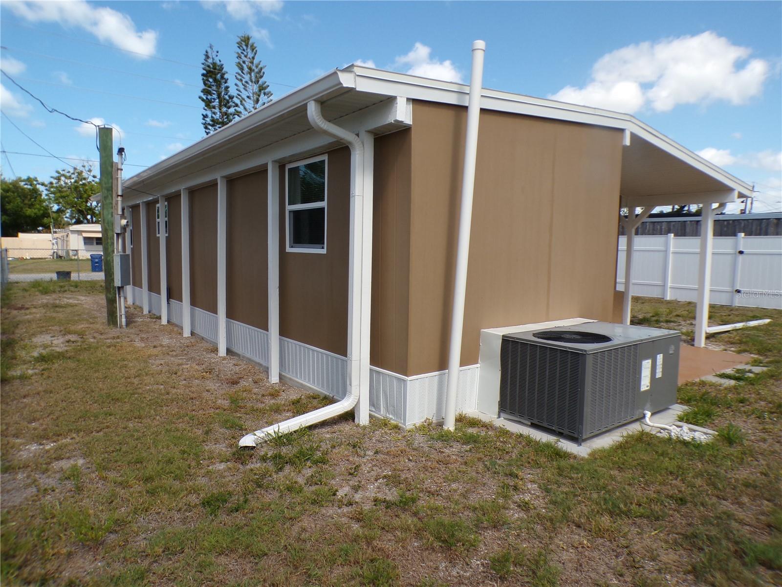 206 RAVENNA STREET N