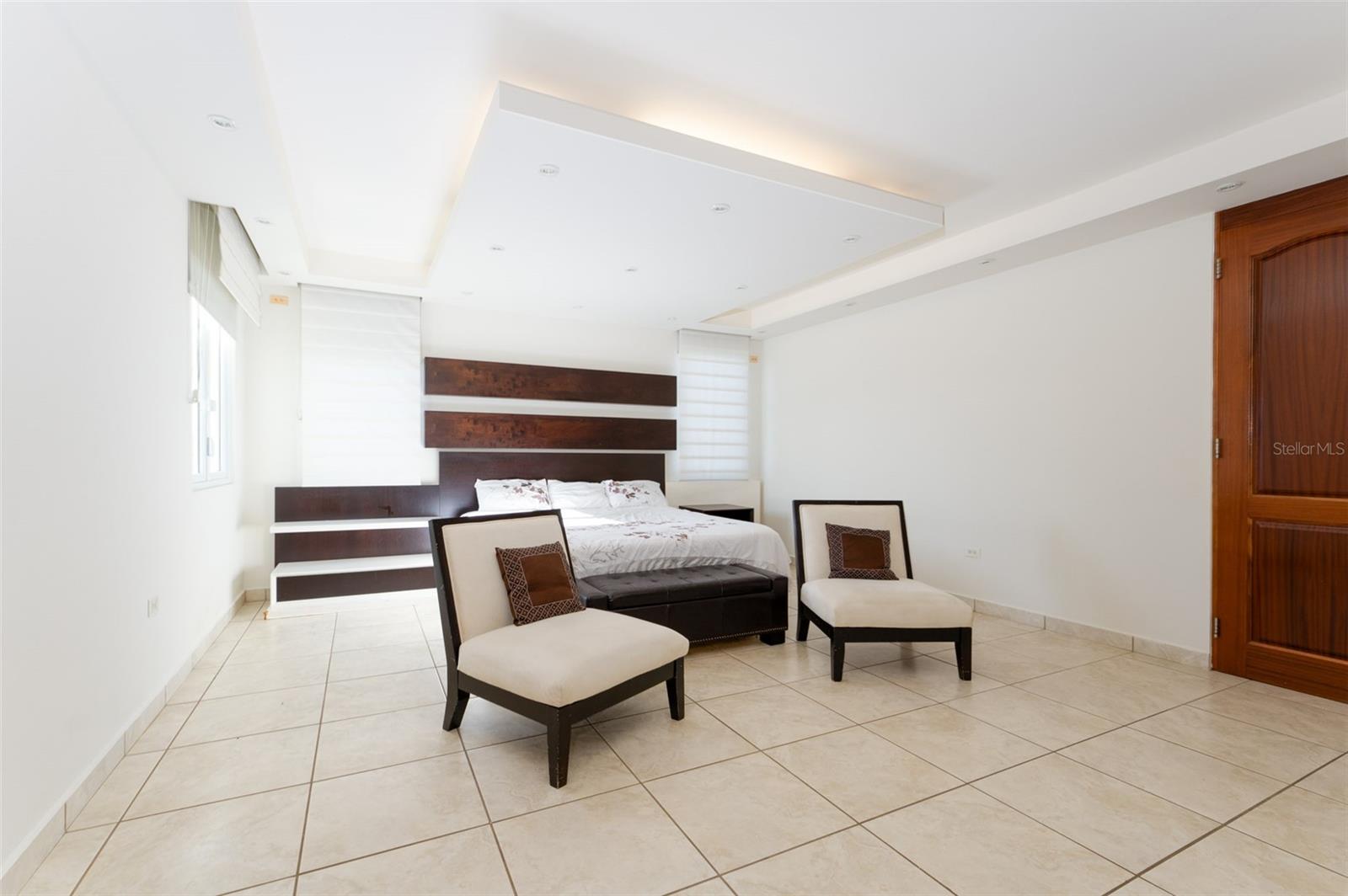 PASEO LOS CORALES II - Residential